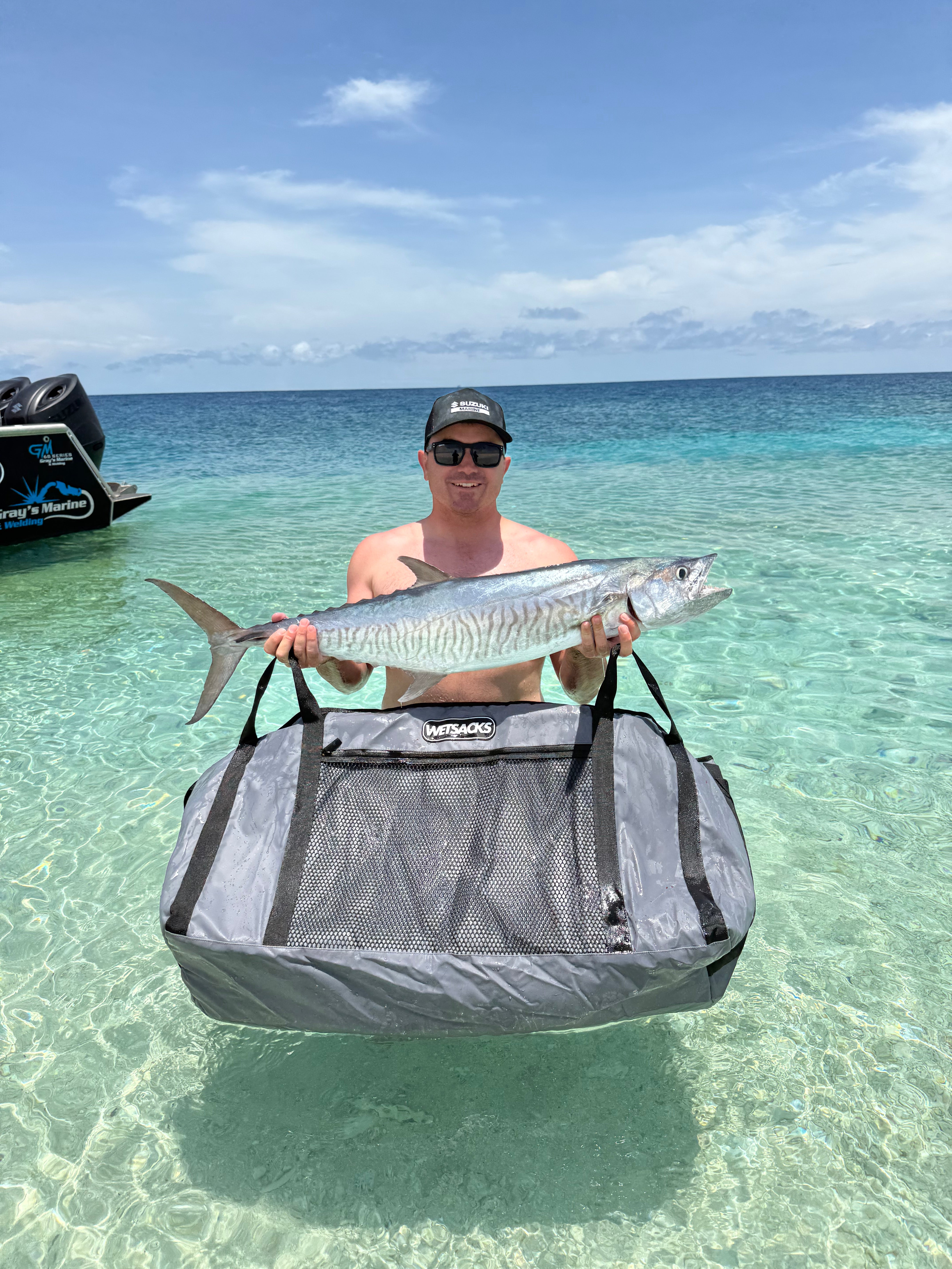 COMPACT 1.2M FISH COOLER (LONGHAUL)